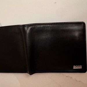 BOSS Men’s Leather Wallet – Black (Pre-Owned, good condition)